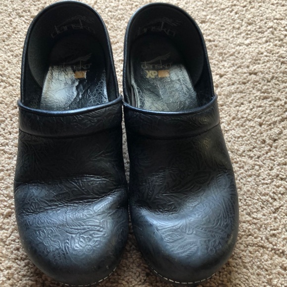 Dansko Shoes - Dansko Black Embossed Floral Clogs XP20 size 41